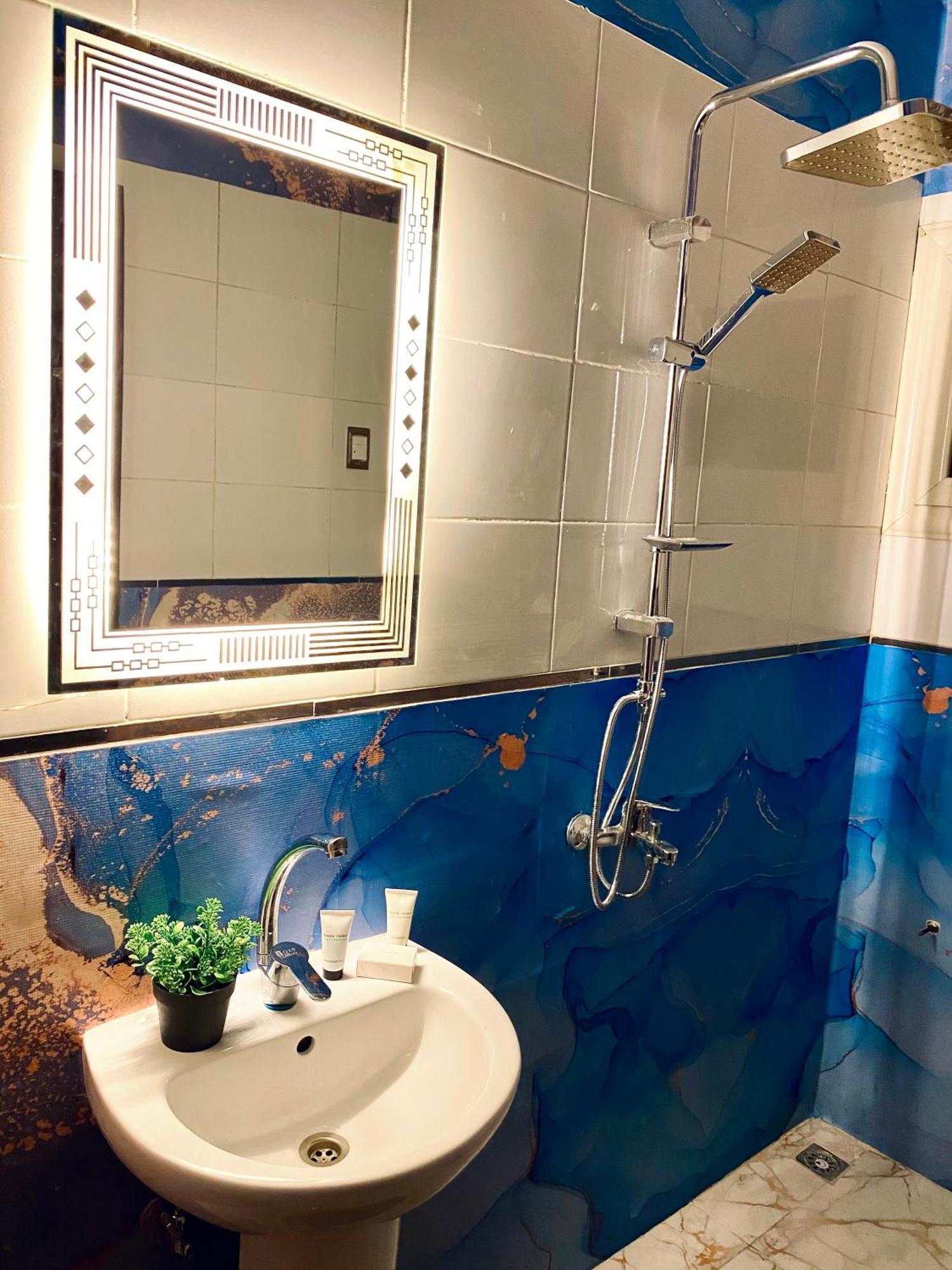 Horus Pyramids View Apartment ไคโร ภายนอก รูปภาพ